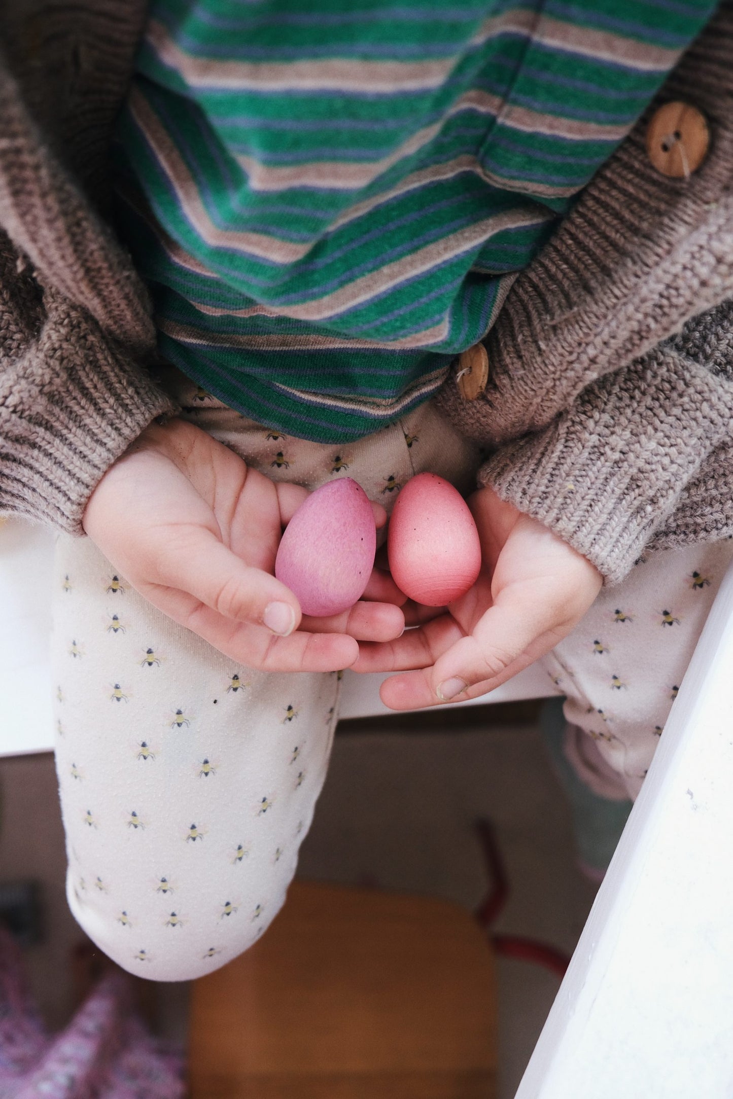 HAPPY EGGS