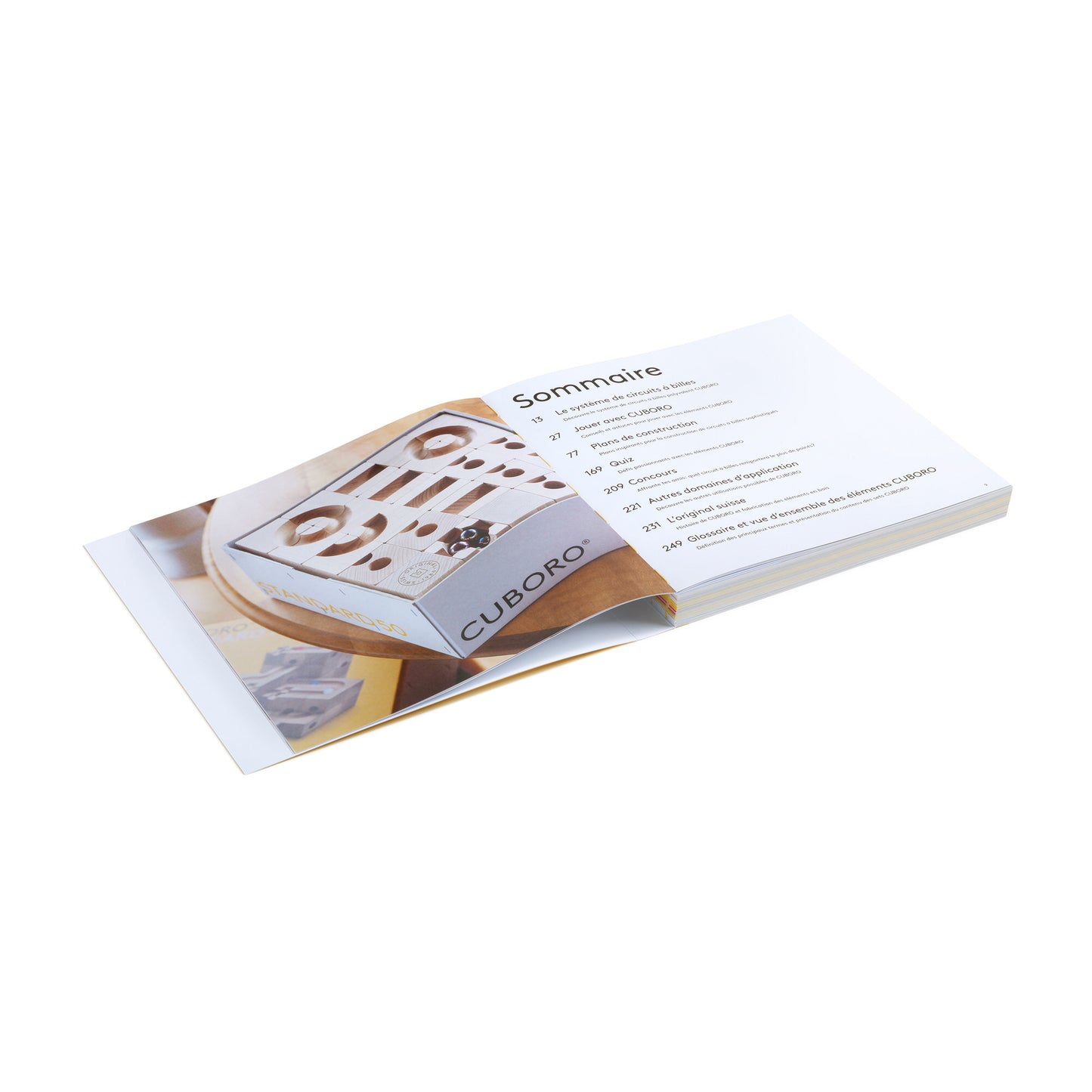 THE BOOK - English (CUBORO)