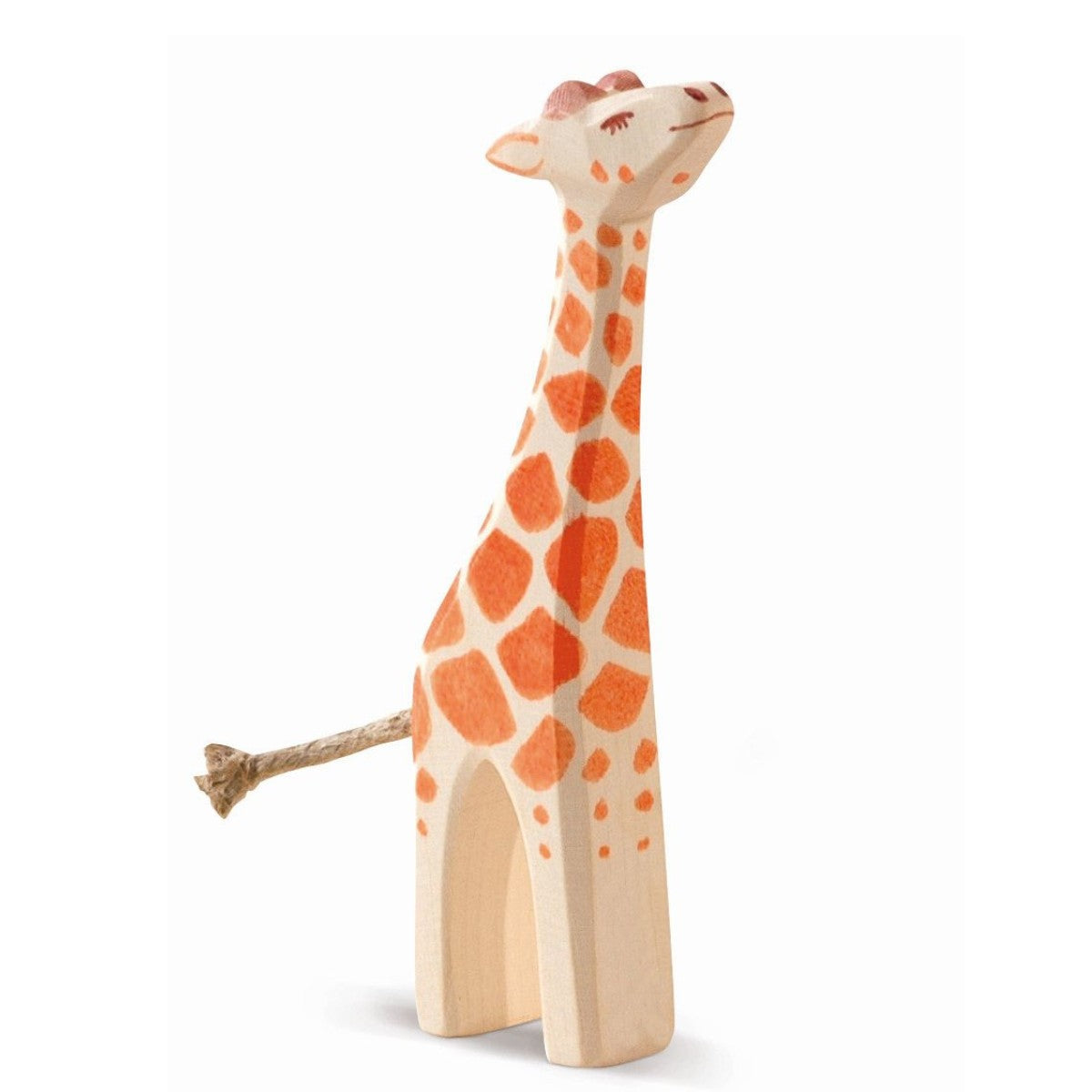 Giraffe small head high