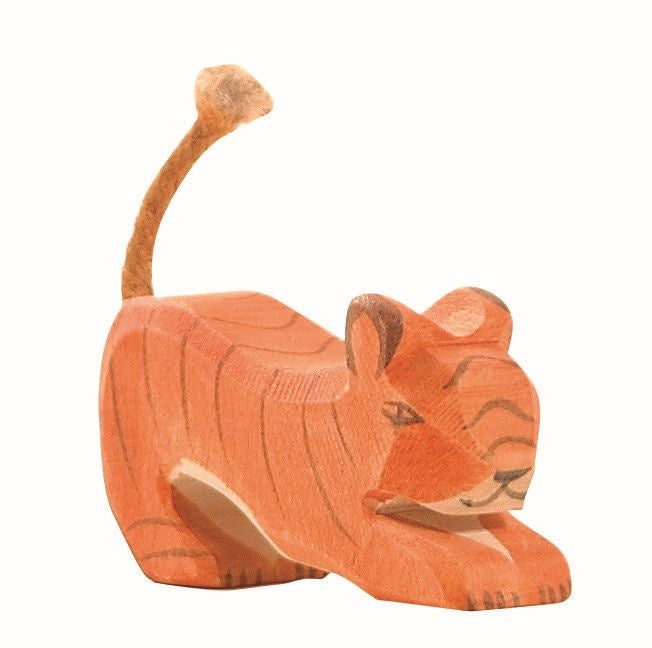 Tiger small lurking